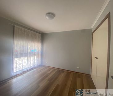 Prime Location Family Home - Photo 1