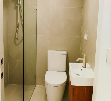 INSULR, Sydney - Photo 4