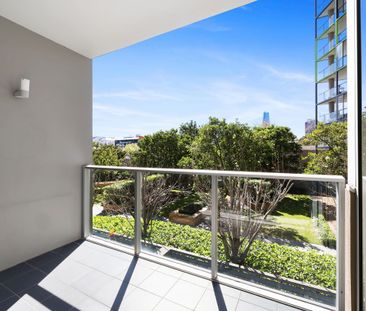 Stylish Terrace-Style Apartment Offering Space, Light and Lifestyle - Photo 5