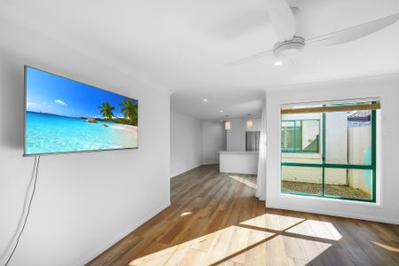 34 Kingarry Circuit, Merrimac QLD 4226 - House For Rent | Domain - Photo 2