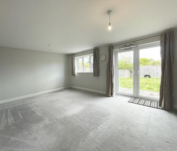 3 bedroom detached house to rent - Photo 3