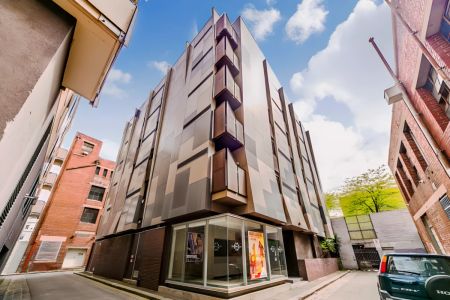 24 Barkly Place, Melbourne - Photo 2