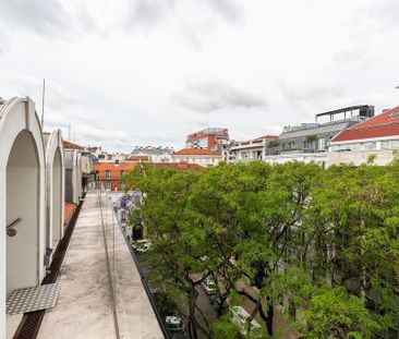 4 room luxury Apartment for rent in Lisbon, Portugal - Photo 3