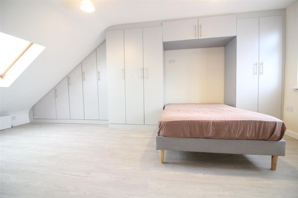 Park Road, Hounslow - Photo 1