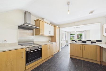 11 Beattie Park Central, Dunmurry, Belfast, BT17 9BE - Photo 5