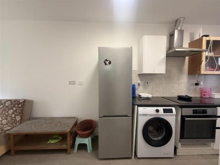 2 bedroom detached bungalow to rent - Photo 4