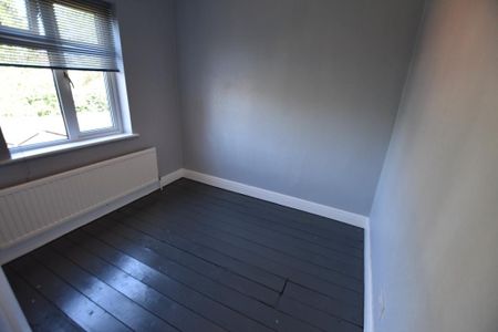 2 bedroom semi-detached house to rent - Photo 5