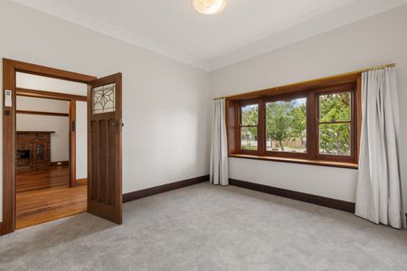 49 Shepparson Ave, Carnegie VIC 3163 - House For Rent | Domain - Photo 3