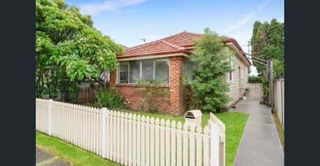 Fully Furnished - Photo 3