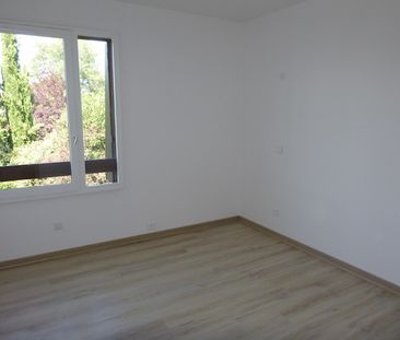 Location Appartement 3 pièces 65m² - Photo 3