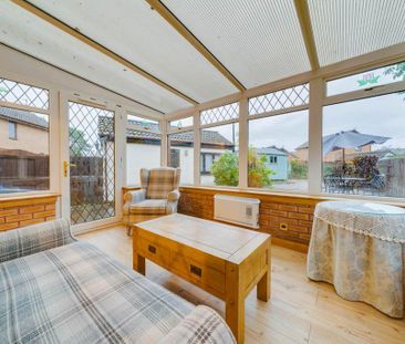 4 bedroom detached house to rent - Photo 2