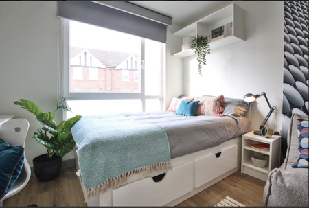 1 bedroom in a flat share to rent - Photo 3