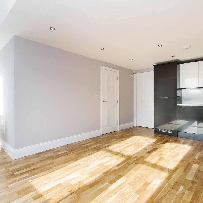 Glenarm Road, London, E5 0LY - Photo 1