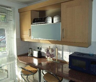 Studio to rent - Photo 6