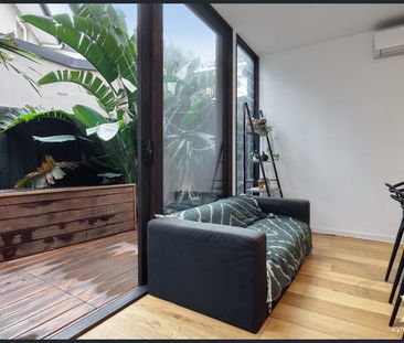 2 Bed 1 Bath St Kilda Home in Prime Barkly Street Location - Photo 3