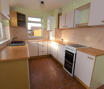 2 bedroom bungalow to rent - Photo 3