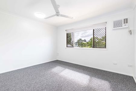 4/36 Kitchener Road, Pimlico - Photo 3
