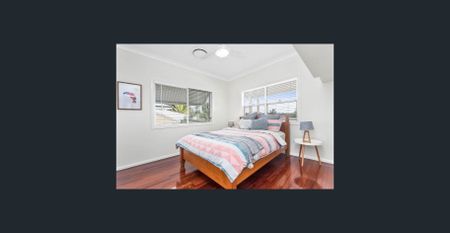 Generous 5-Bedroom House in Tarragindi, Pool and Garden Maintenance Included. - Photo 5