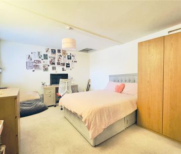 2 bedroom maisonette to rent - Photo 4