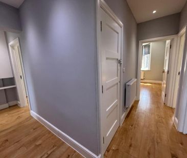 3 bedroom flat to rent - Photo 1