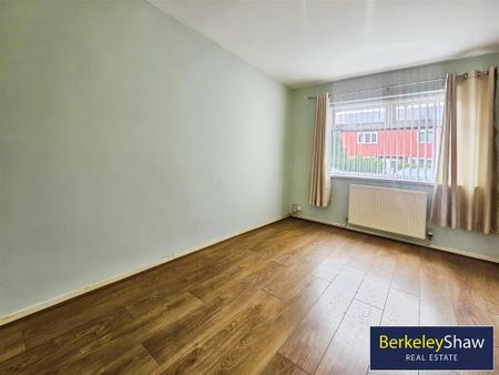 3 bedroom semi-detached house to rent - Photo 5