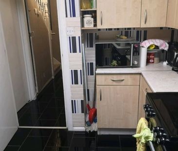 Room in a Shared House, Norwood Avenue, HA0 - Photo 3