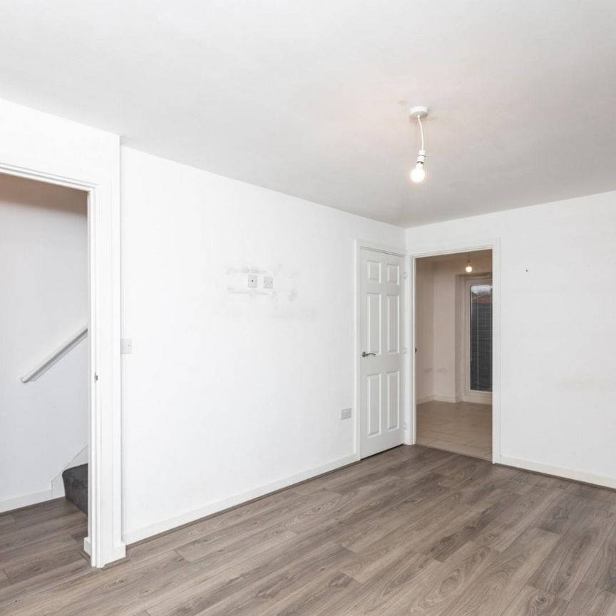 2 bedroom House To Let - Photo 1