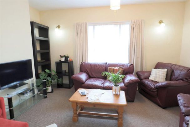 3 bedroom apartment to rent - Photo 1