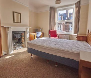 5 bedroom terraced house to rent - Photo 1