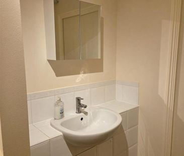 2 bedroom property to rent - Photo 6