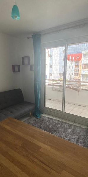 Location Appartement 1 pièce 19m² STE CLOTILDE 97490 - Photo 1