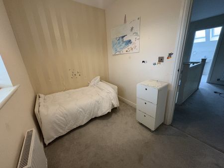 Violet Close, Northampton, Wootton - Photo 4