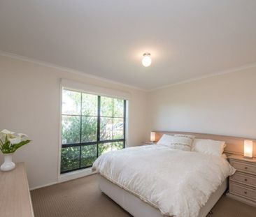 THREE BEDROOM IN GREAT LOCATION! - Photo 5