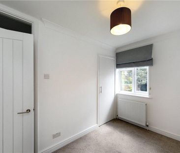 5 bedroom detached house to rent - Photo 4
