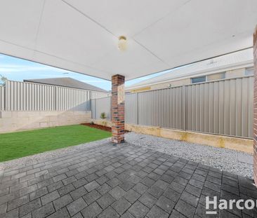 Open Living, Modern Design & Family-Friendly - Photo 6