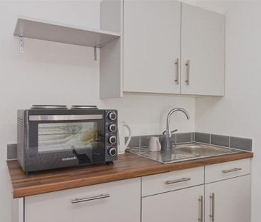 Studio to rent - Photo 5