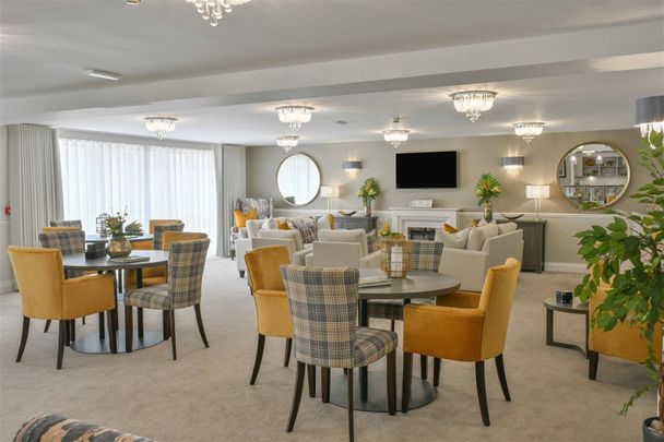 Thackeray Lodge, Fareham - Photo 1