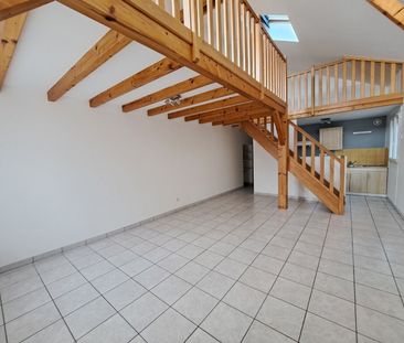 Appartement À Louer 4 Pièces , 74 M² - Photo 1