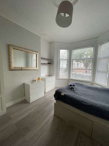 2 Bed Flat, And Office, NW10 - Photo 3