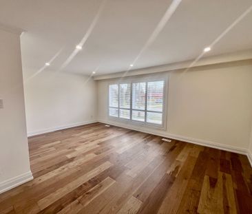 For Lease - 22 Frolick Crescent, Toronto, Ontario - Photo 2