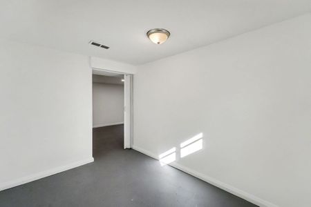 For Lease - 967 Merivale Road, Carlington - Central Park, Ontario - Photo 3