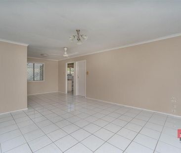 2 Maroochy Crescent, Beenleigh QLD 4207 - House For Rent | Domain - Photo 3