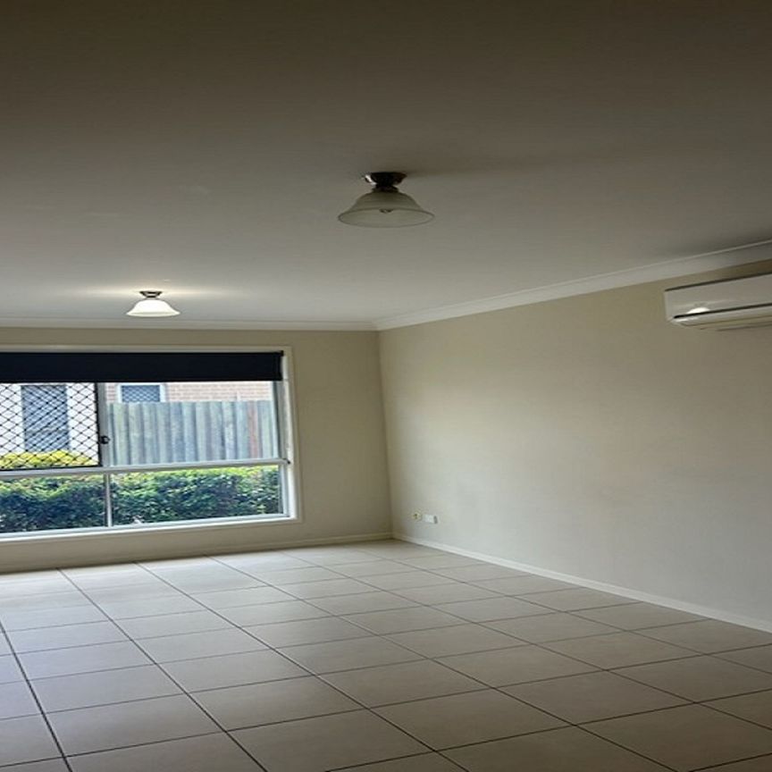 Modern 2 Bedroom Townhouse - Photo 1