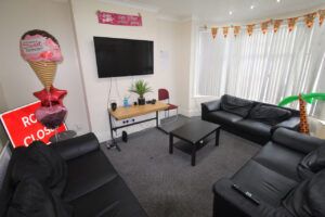 4 St Michael Villas, Leeds, LS6 3AF - Photo 3