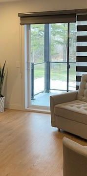 Beau grand 3 1/2 au 3e étage disponible le 1er juiller - Photo 1