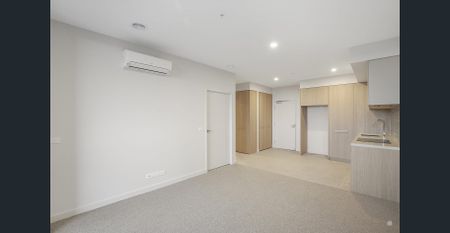 Modern Apartment in Prime Preston Location - Photo 2