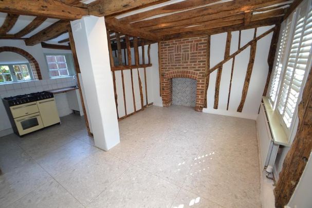 2 bedroom cottage to rent - Photo 1