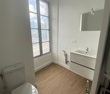Location Appartement 3 pièces 70m² POITIERS 86000 - Photo 4