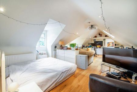 6 bedroom detached house to rent - Photo 4