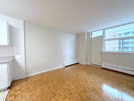 For Lease - 135 Rose Avenue Unit# 716, Toronto, Ontario - Photo 2